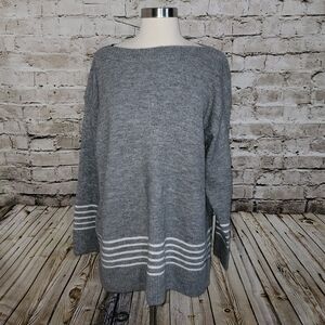 DKNY Sweater Size L Gray/Off White